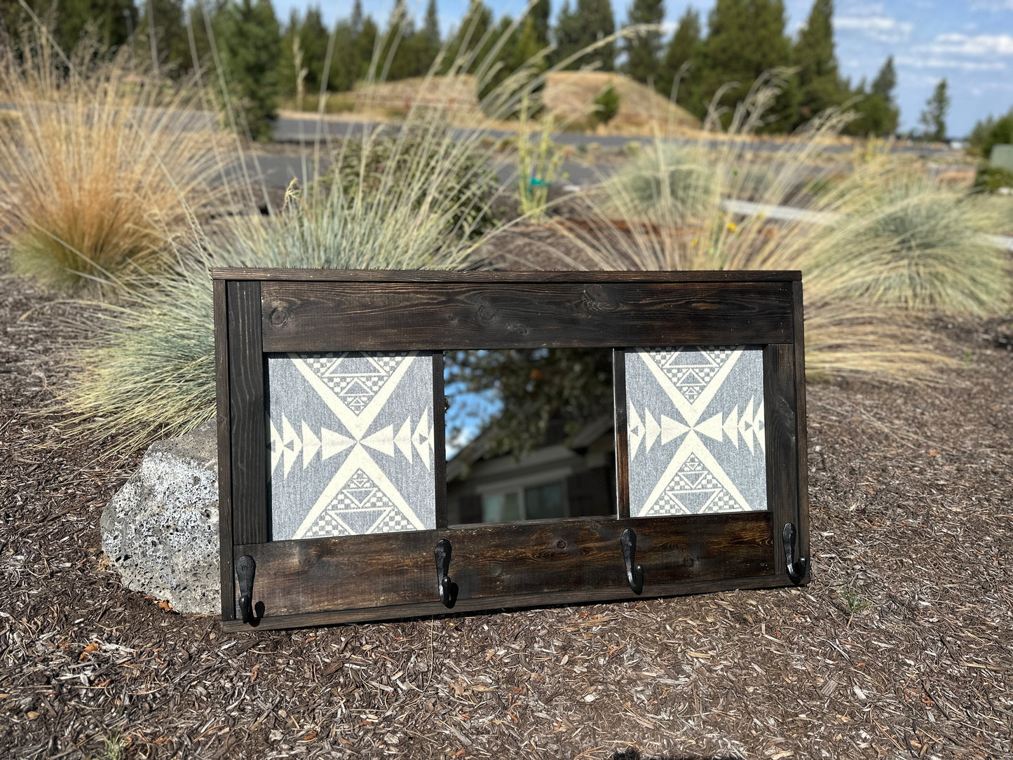 Diamond Ridge White Entryway mirror - Dark Stain