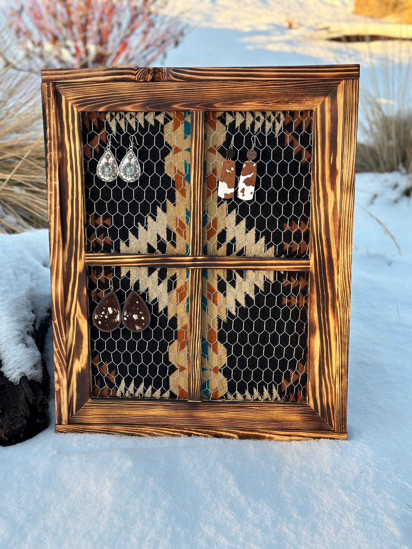 Rancho Arroyo Black Earring Holder